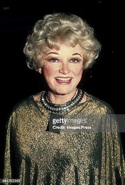 2,431 Phyllis Diller Photos & High Res Pictures